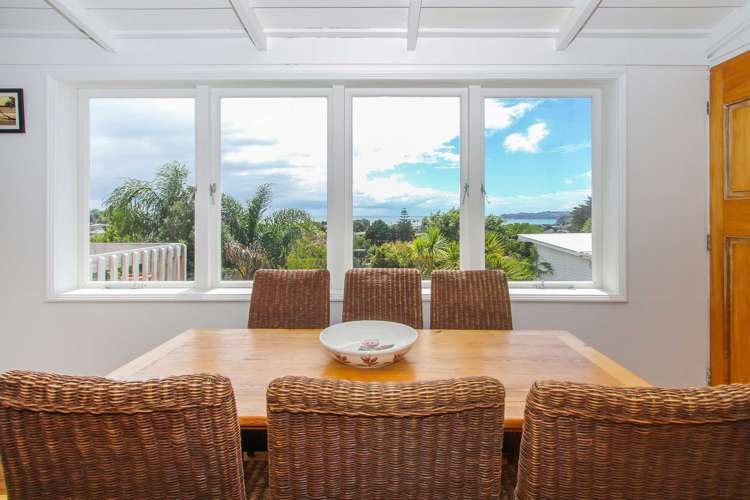 15 Gledstane Road Stanmore Bay_18