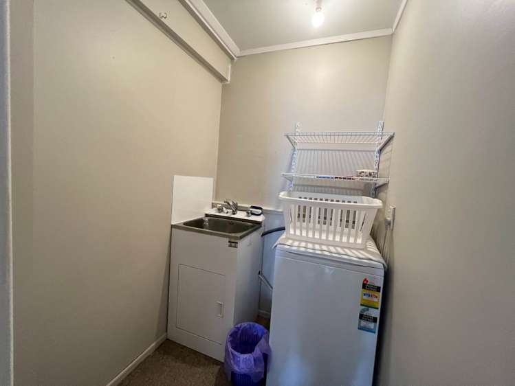 4237 Great North Road Glendene_5