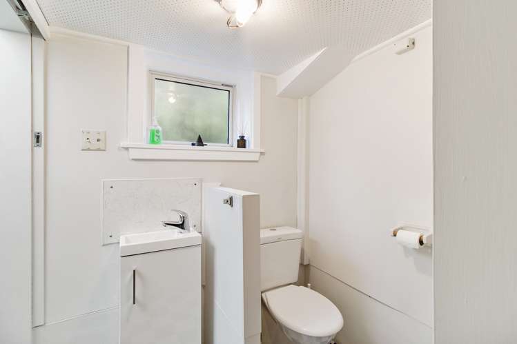 7 Ashbury Avenue Waimataitai_15