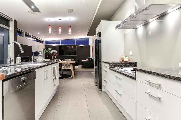 3 Peninsula Point Huntington_17