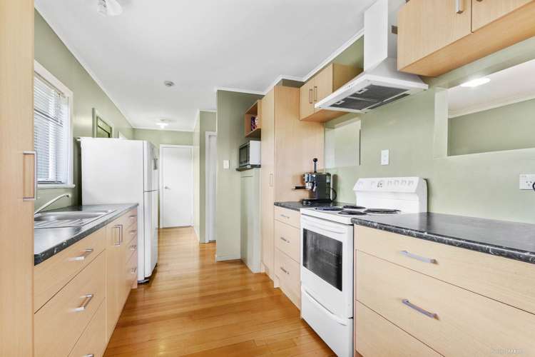 48 Savoy Road Glen Eden_12