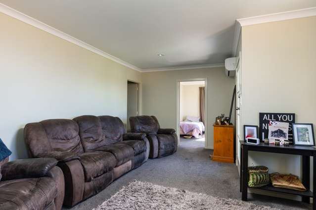 14 Gill Crescent Redwoodtown_4