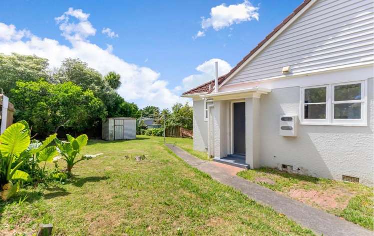 1 Handley Avenue Narrow Neck_8