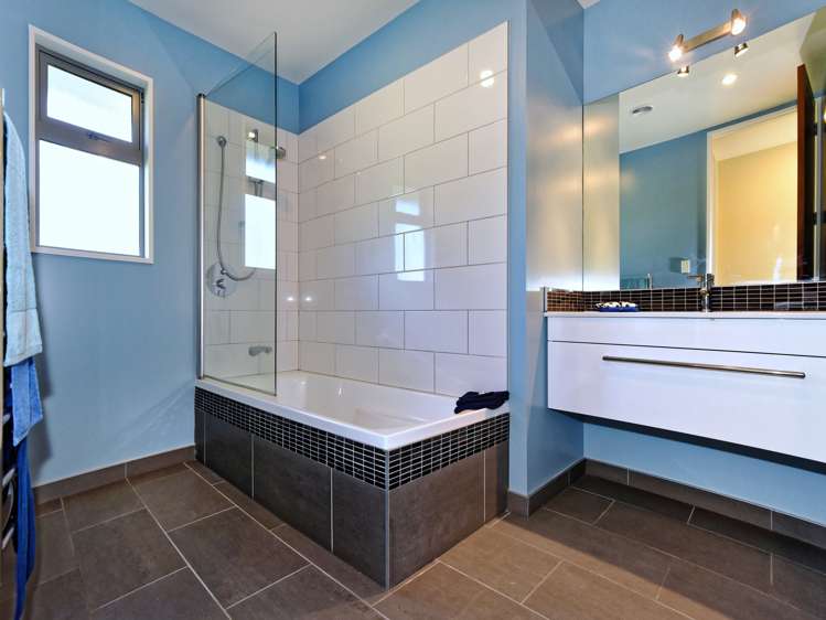 14d Mulholland Drive Darfield_13