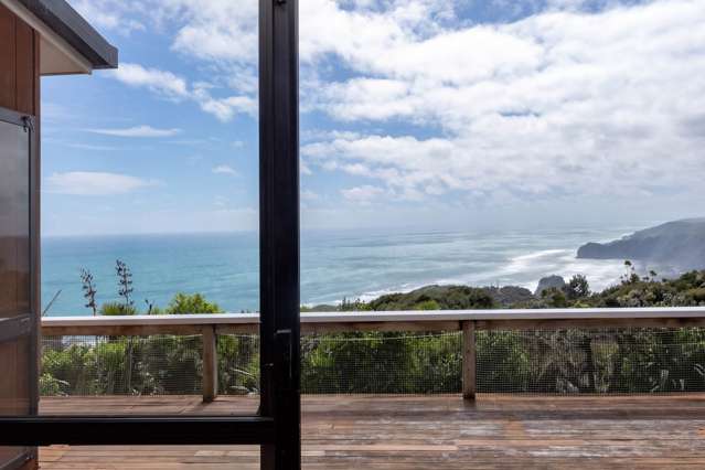 21 Te Ahuahu Road Piha_3