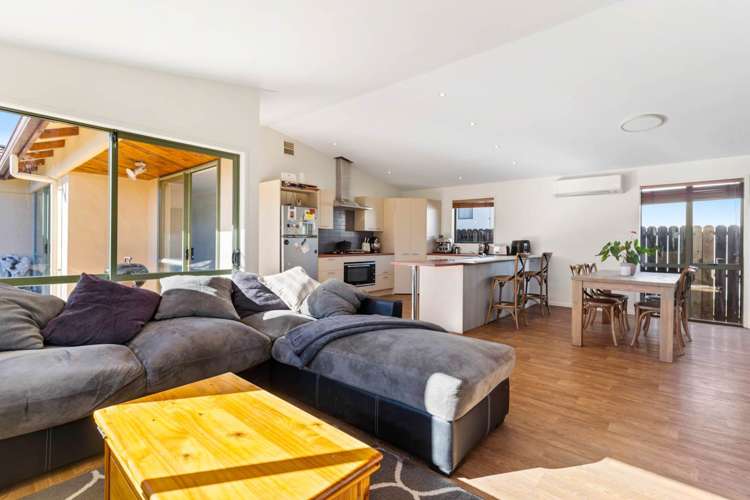 9 West Palms Way Pukekohe_8