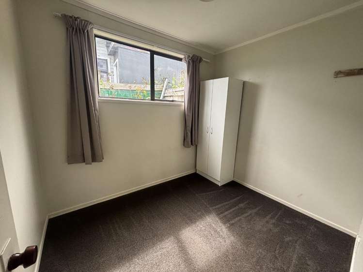 1/1367 Te Rahu Road 11385_6