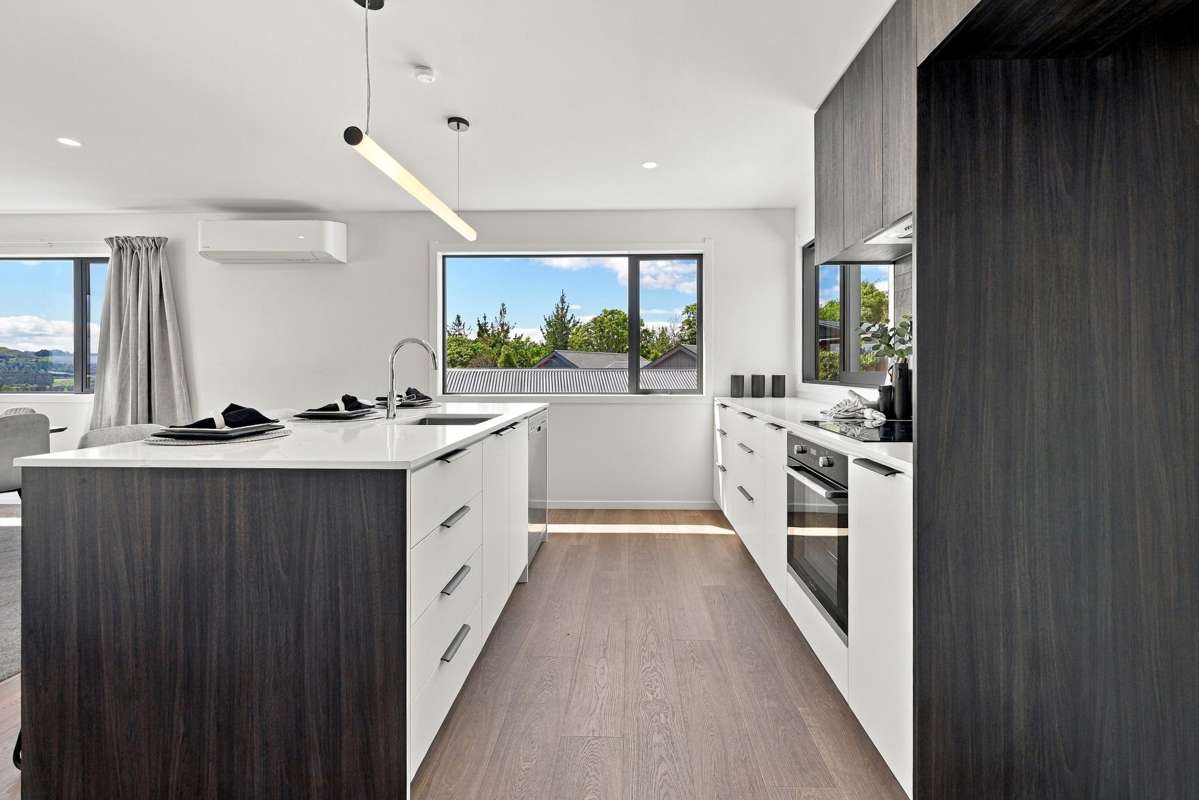 6 Blackhawk Close_2