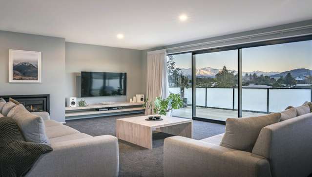 8 Hollywood Rise Wanaka_4