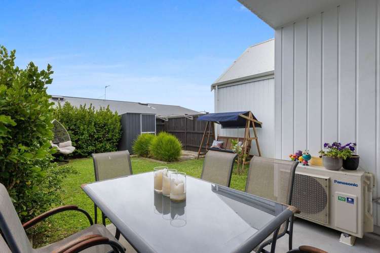 26A Taikura Avenue Red Beach_11