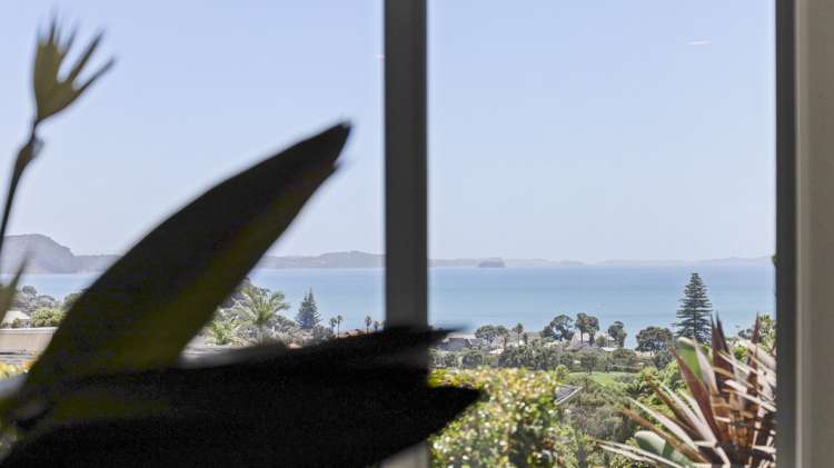 89d William Bayes Place Red Beach_6