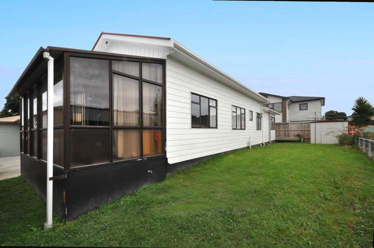12a Sturdee Road Manurewa_15