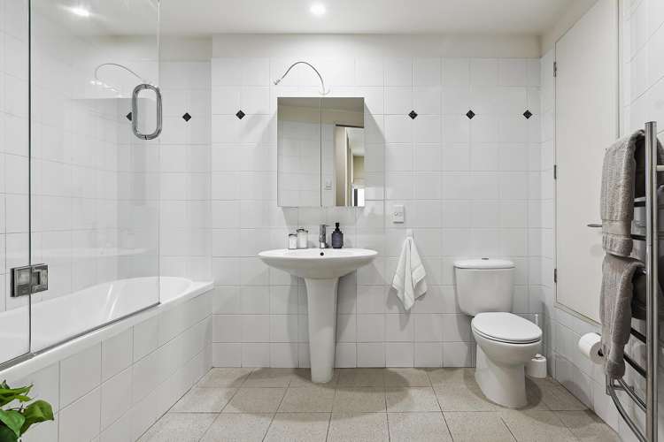 7j/42 Molesworth Street Thorndon_12