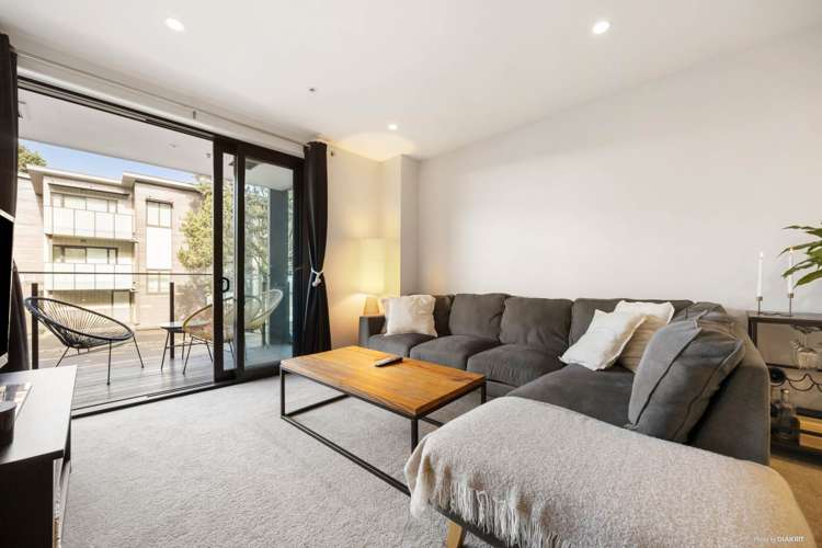 03/27g Enfield Street Mount Eden_3