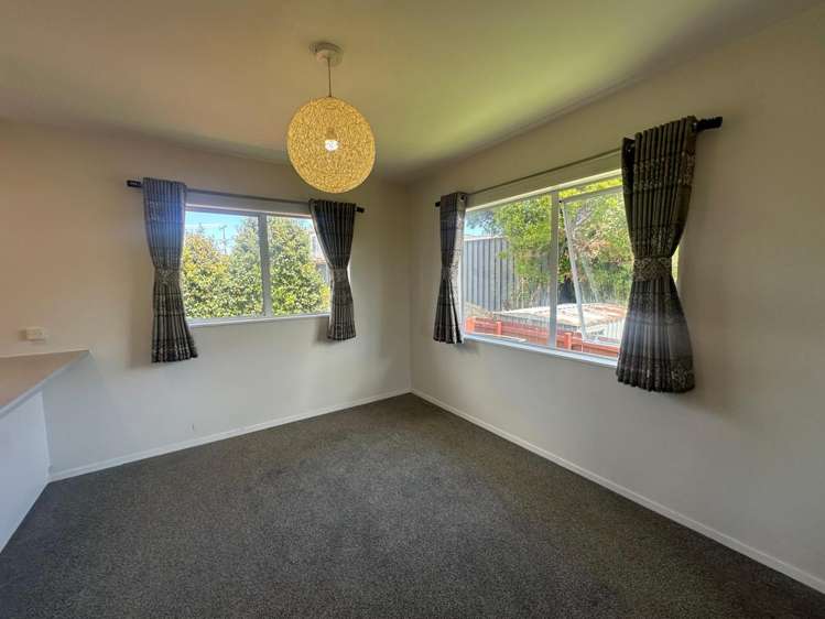 15A Te Atatu Road Te Atatu South_8