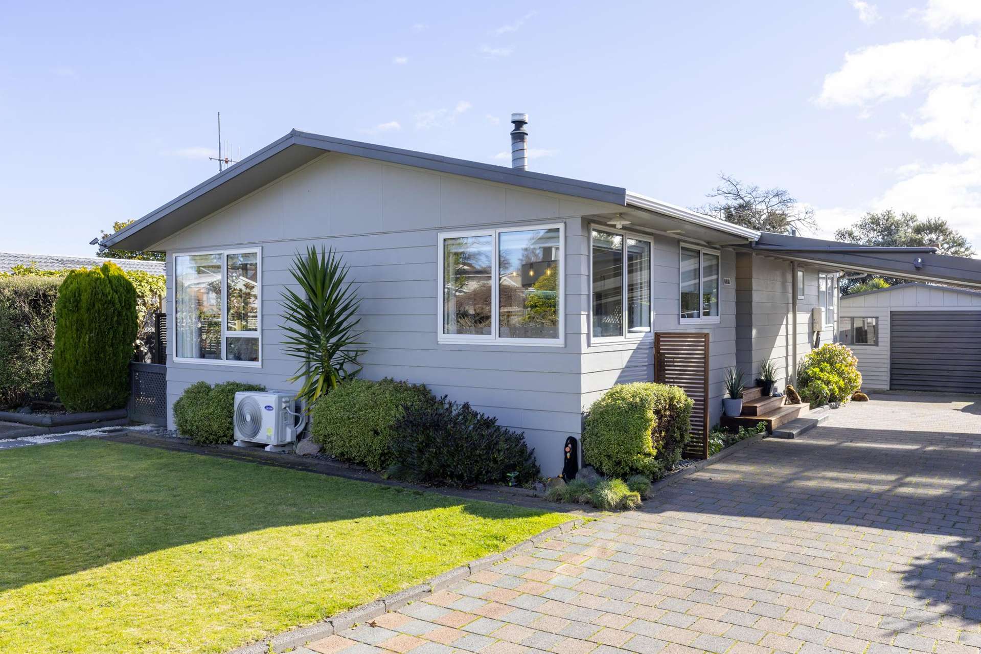 19 Holland Grove Richmond Heights_0