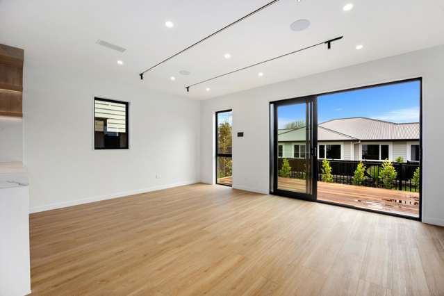 80C Tukutata Crescent Milldale_3