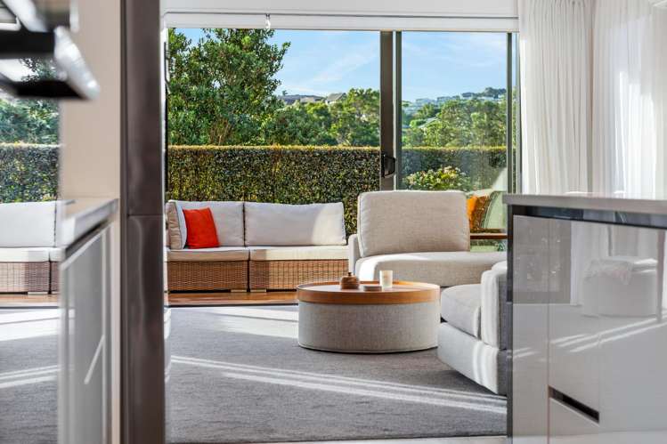 66 Arran Point Parade Orewa_11