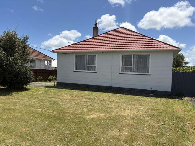 6 Goldsmith Crescent 10516_1