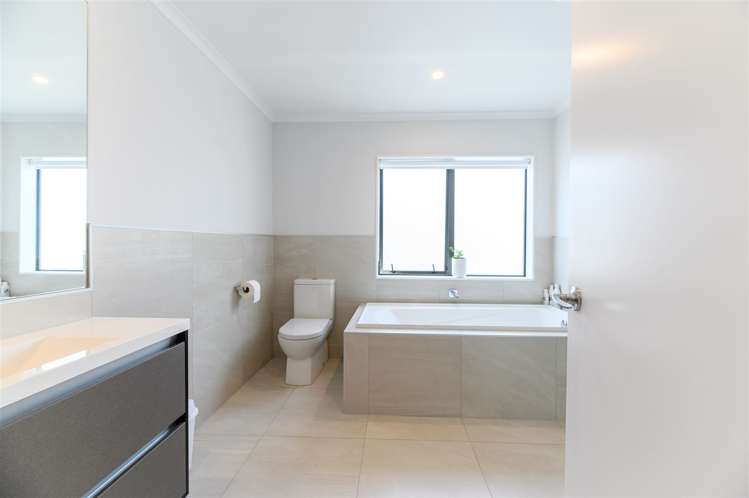 16 Waimoana Close Massey_8