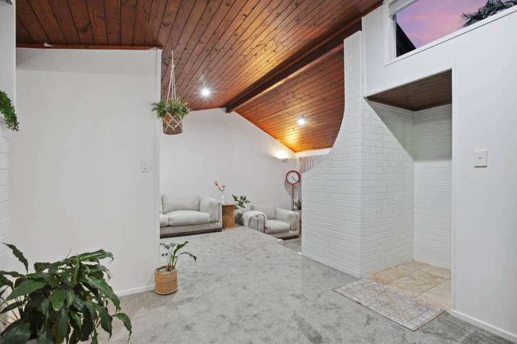 2/21 Howard Road Northcote_10