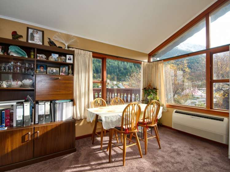 118 Hallenstein Street Queenstown_8