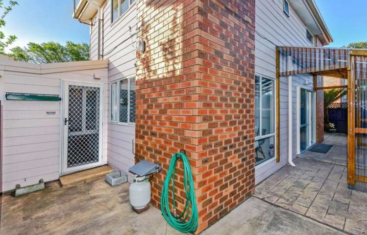 15b Maronan Street Woolston_18