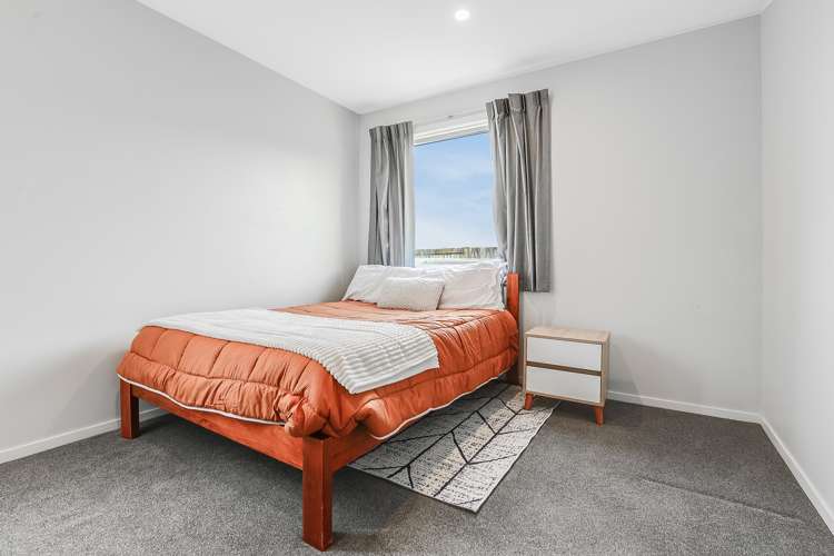 4/209 Tuhikaramea Road Dinsdale_5