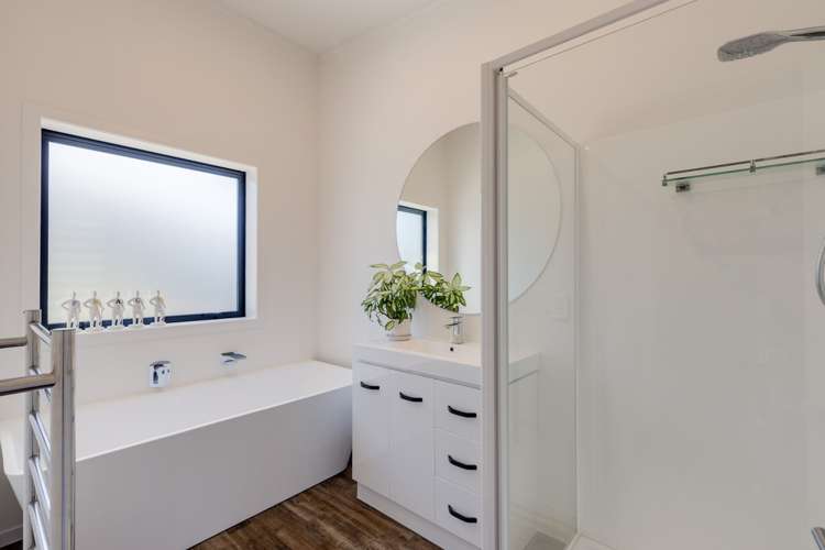 7 Teviotdale Way Richmond Hill_15