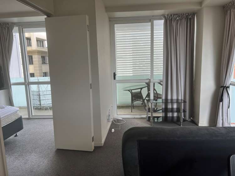 718/10 Waterloo Quadrant Auckland Central_2