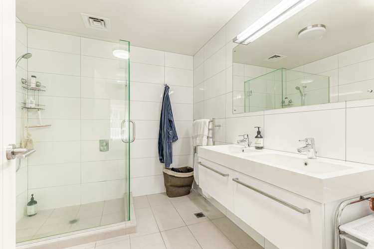 24 Eaves Bush Parade Orewa_16