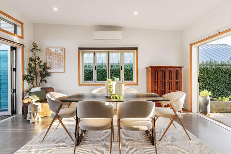 11 Beach Cove Wainui_8