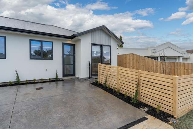 2/26 Bernard Street Chedworth_1