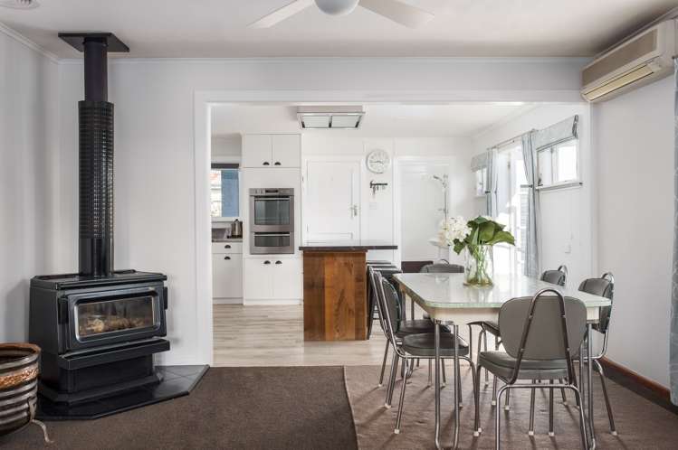 45 De Lautour Road Inner Kaiti_4