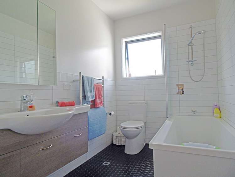 8/27 Powell Street Avondale_8