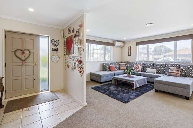 5 Norman Close The Gardens_8