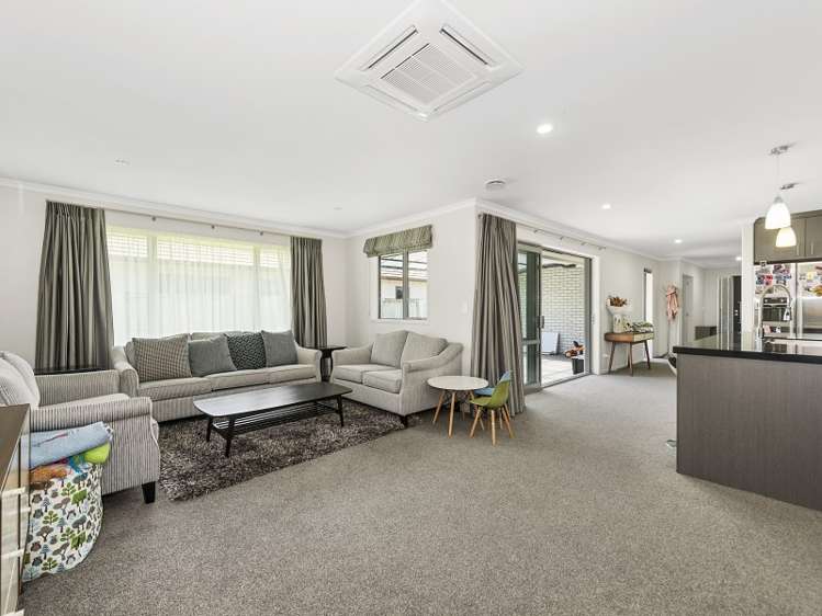 37 Moonlight Drive Rototuna North_16