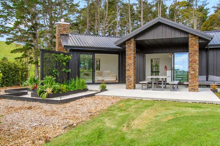 1 Gumtree Way Kaiwaka_5