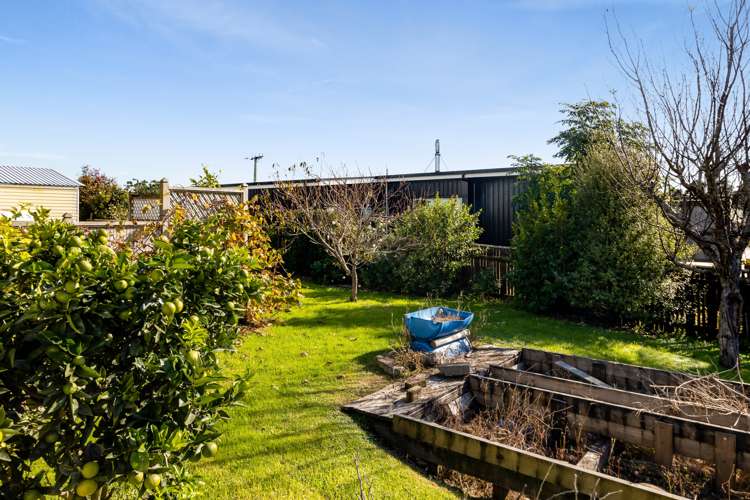 2 Broadway Waitara_32