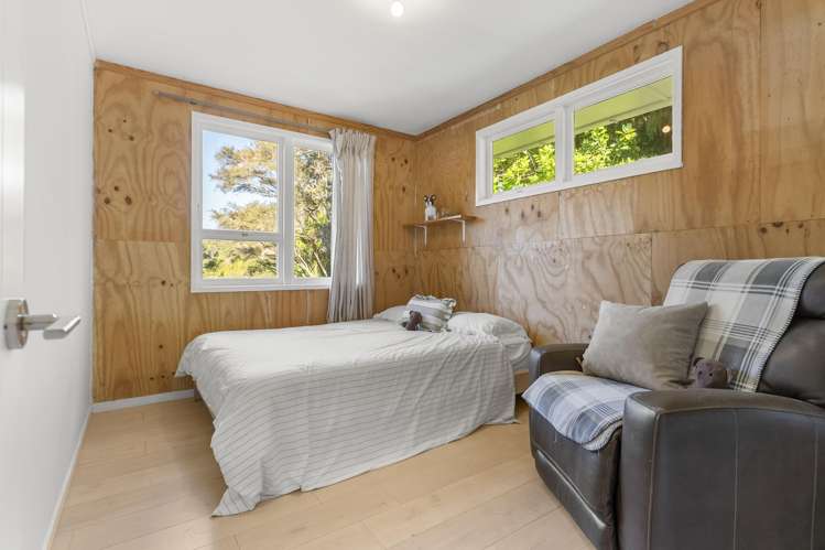 200 Godley Road Titirangi_13