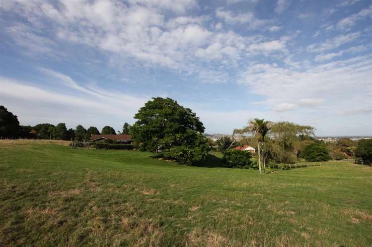 8 Gracechurch Drive Flat Bush_9