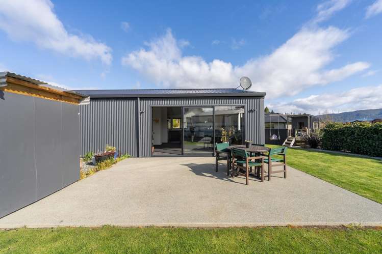 27 Tawera Place Te Anau_25