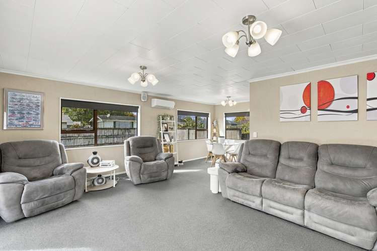 8 Pokaka Place Inglewood_16