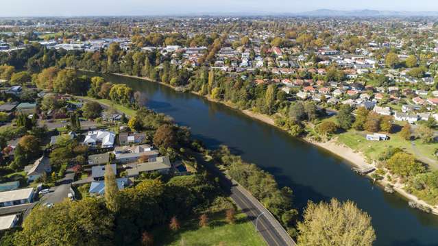 Developers ditch selling off the plan in Hamilton as house prices cross $1m mark