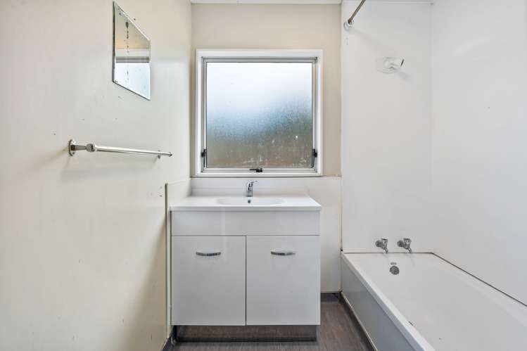 2 Steere Place Tikipunga_12