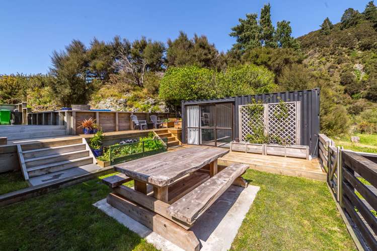 766 State Highway 2 Featherston_16