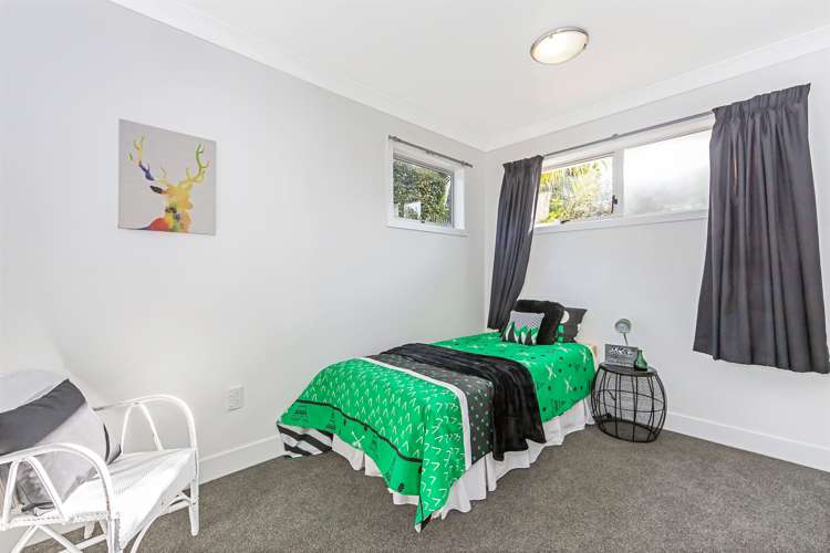 19 Castleton Street Birkdale_9