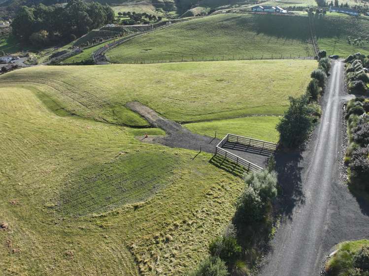64A Tirohanga Road_3