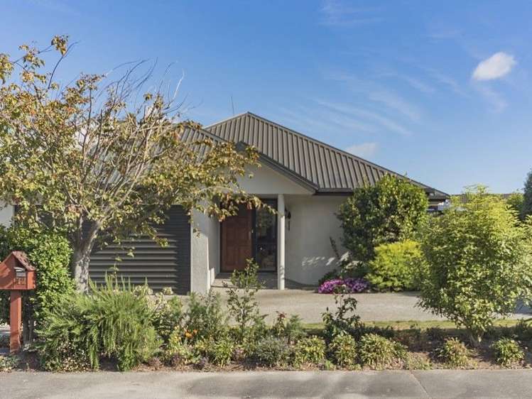 72 Kingsford Drive Stoke_0