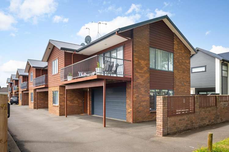 87A Albert Street Hamilton East_14